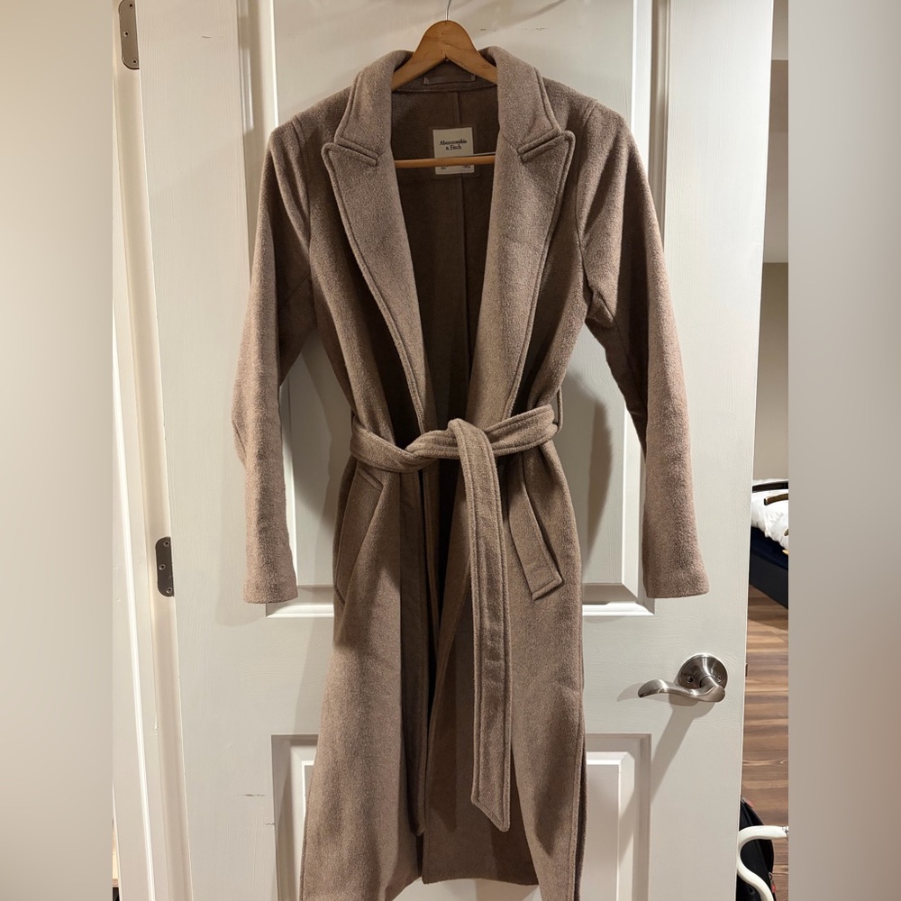 Abercrombie & Fitch Brown Trench Coat